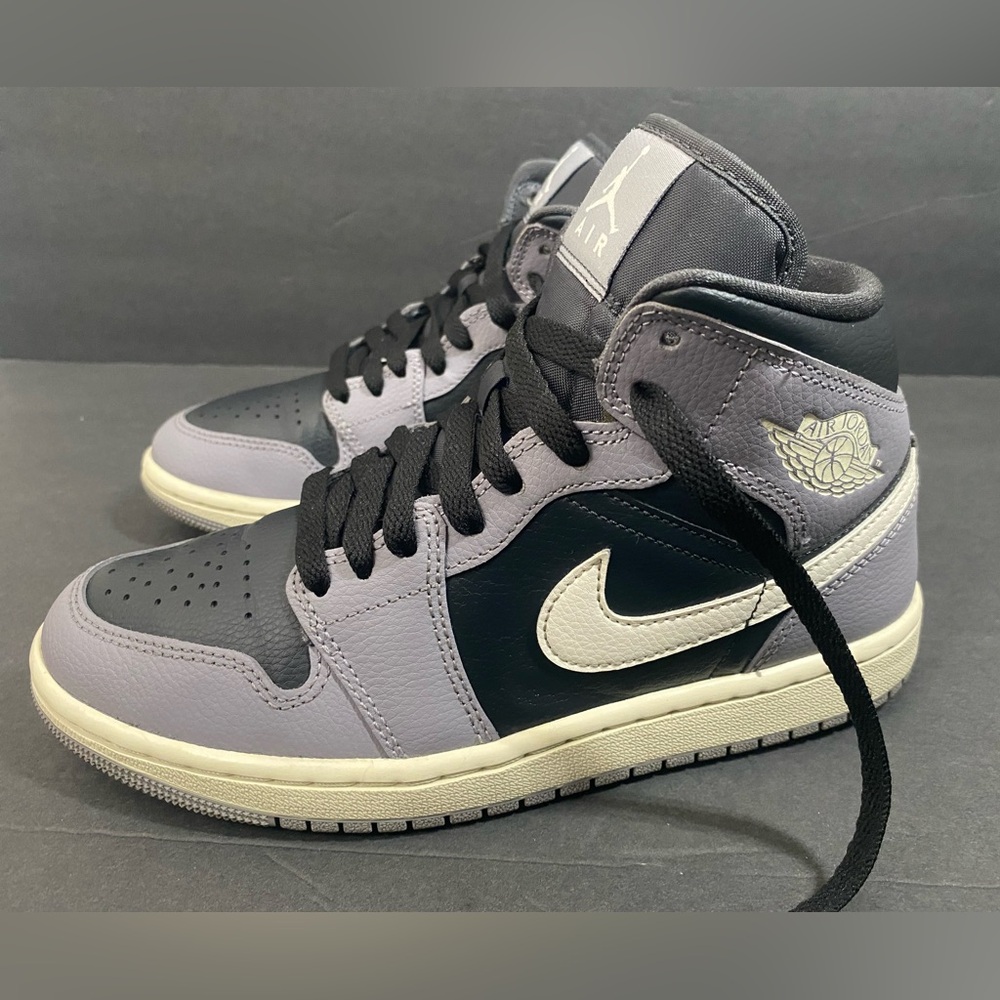 Air Jordan 1